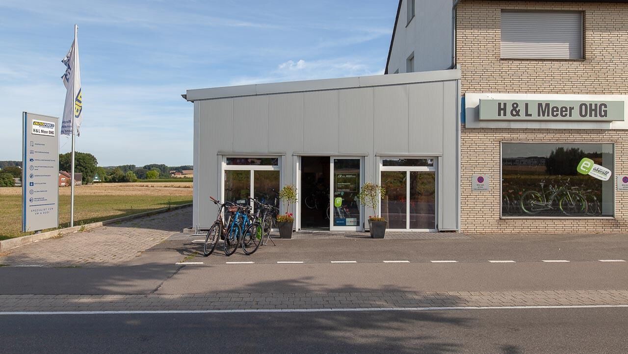 platzsparender fahrradstnder fr garage my wall platzsparender universal Fahrradstnder