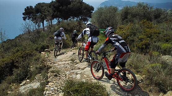 header-mountainbiker-golfo-dianese